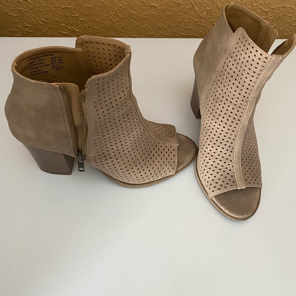 Women’s zipper open toe shoes
